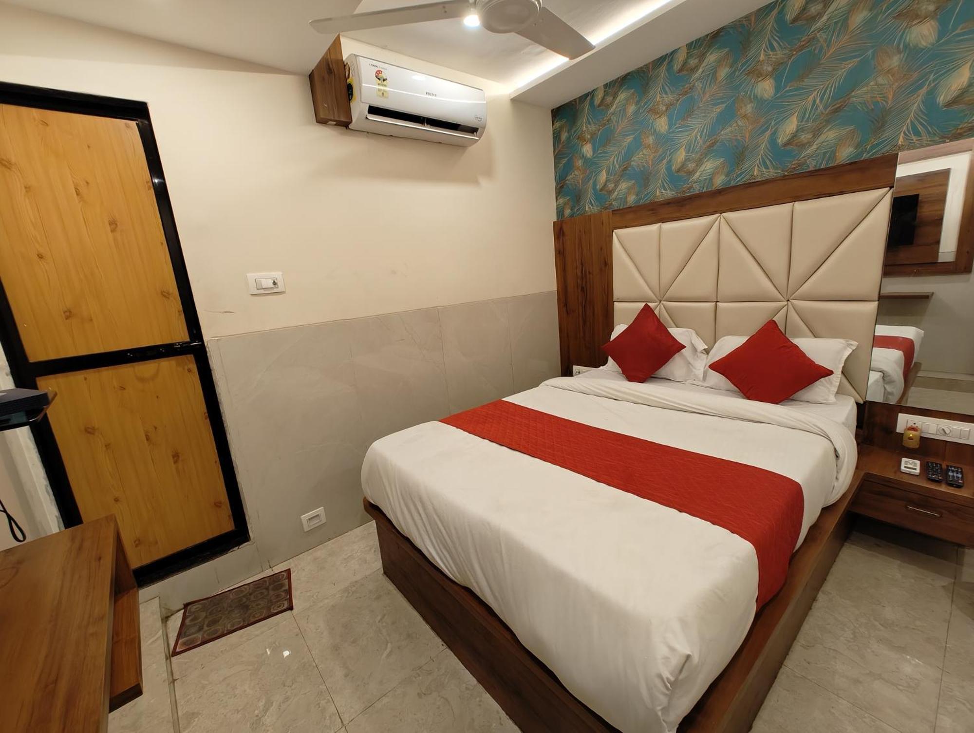 Hotel Dream Palace Residency - Near To Us Embassy Bkc Bombay Eksteriør billede